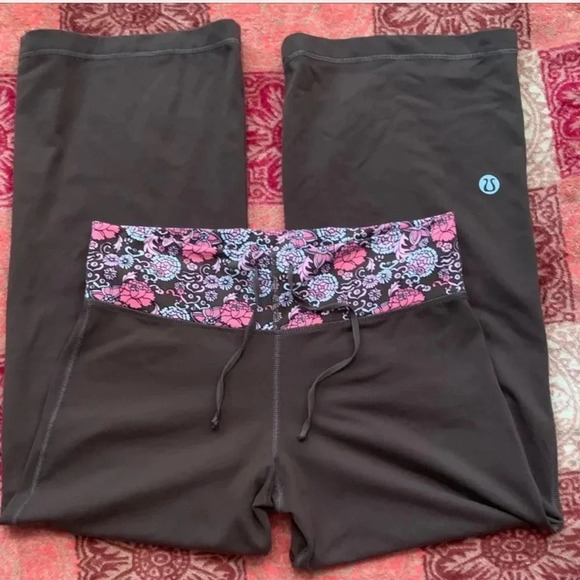 Lululemon loose fit tie crop - Picture 1 of 6